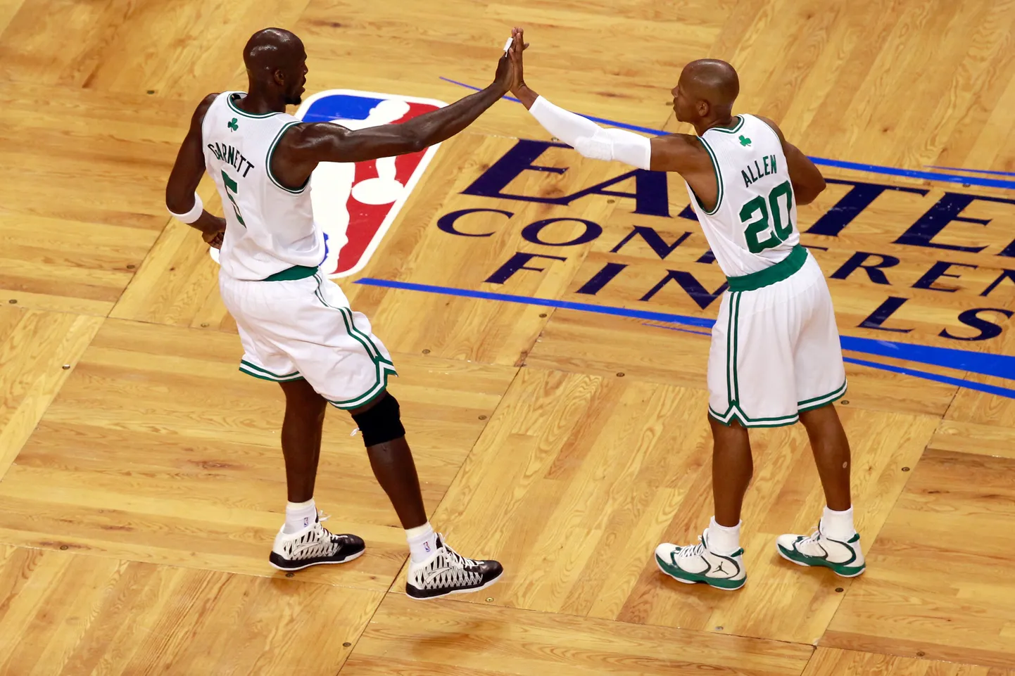 Kevin Garnett ja Ray Allen veel sõradena eelmisel hooajal.