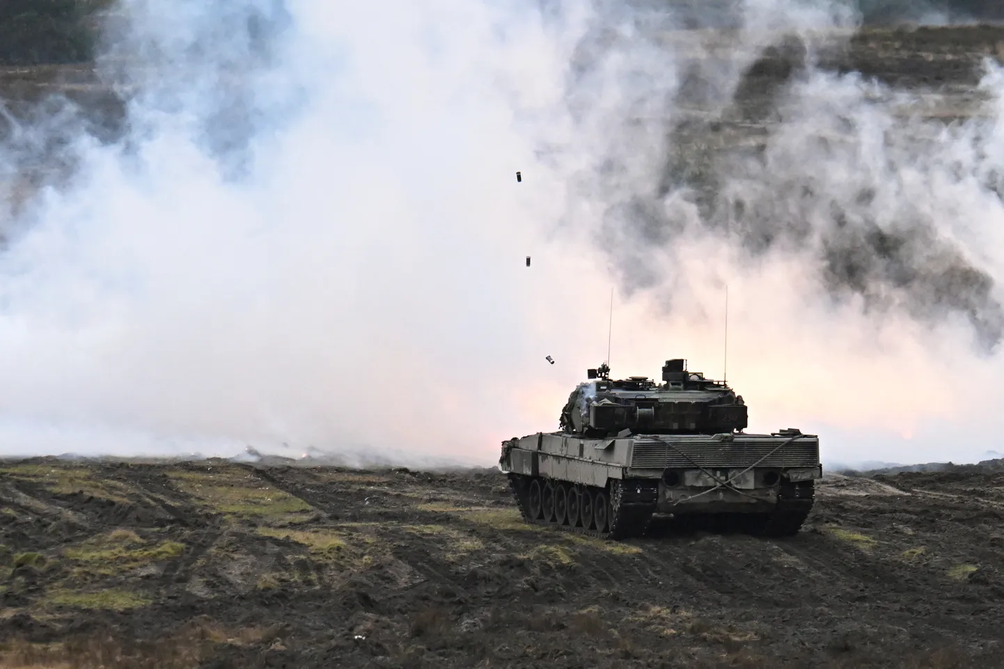 Leopard II tank.