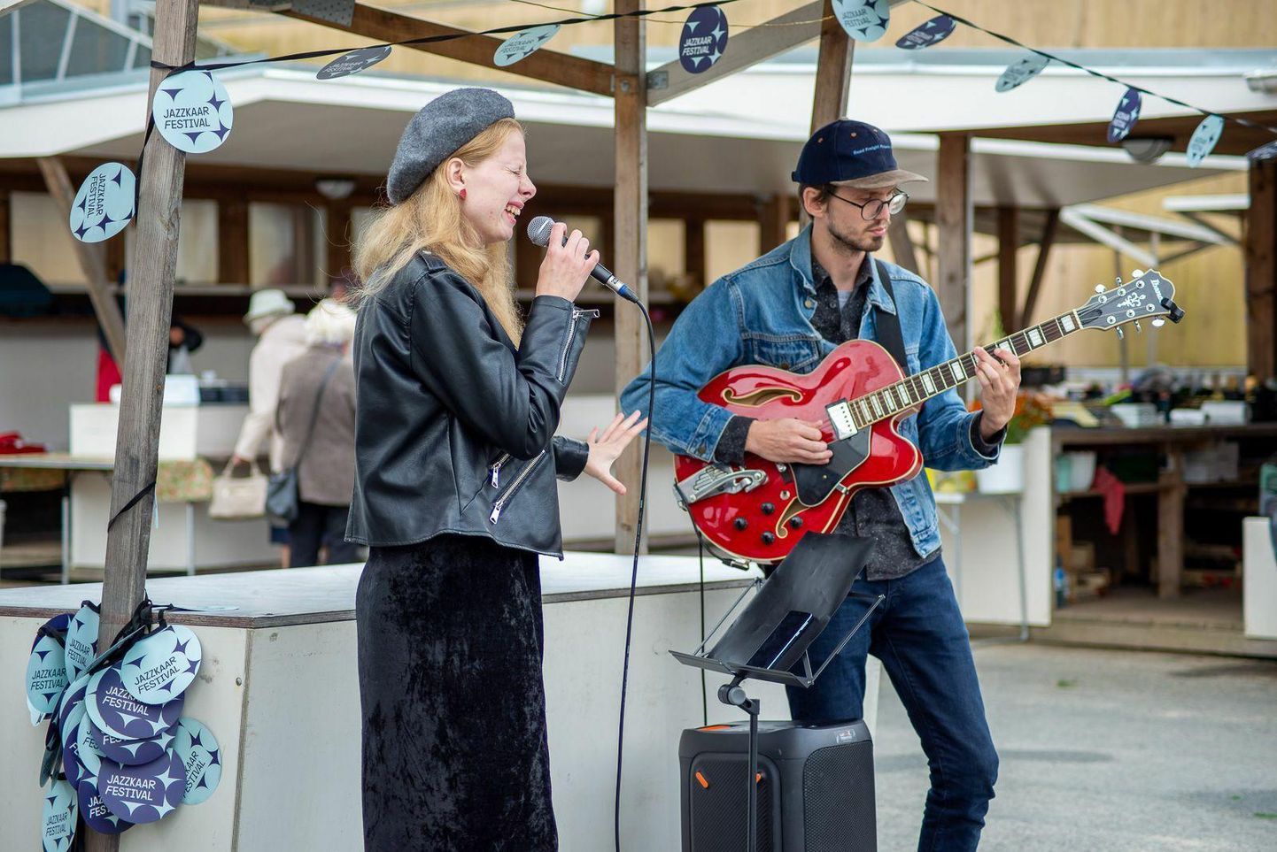 "Jazzkaar" saadab noored muusikud Viljandi turule juba üsna mitmendat korda.