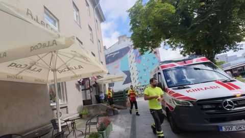 VIDEO ⟩ Kiirabi sõitis nuudlite nimel kõnni- ja rattateele: meedikud tunnistavad oma viga