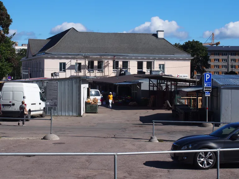 Tallinna Keskturg. Endine Keldrimäe Rahvamaja. Foto: