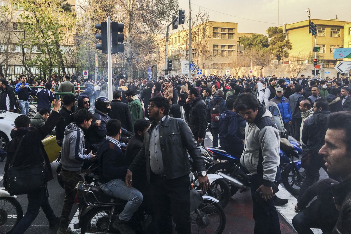 Iraani valitsusvastane meeleavaldus 2017. aasta detsembris pealinnas Teheranis.