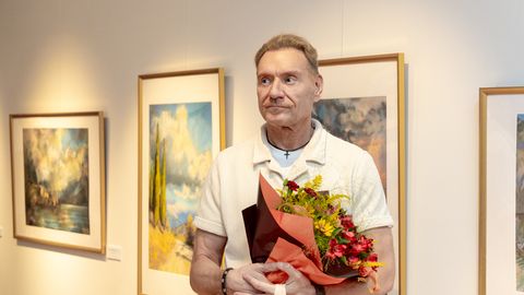 Mart Sander esitleb ilukirjanduslikku teost Raimond Valgrest