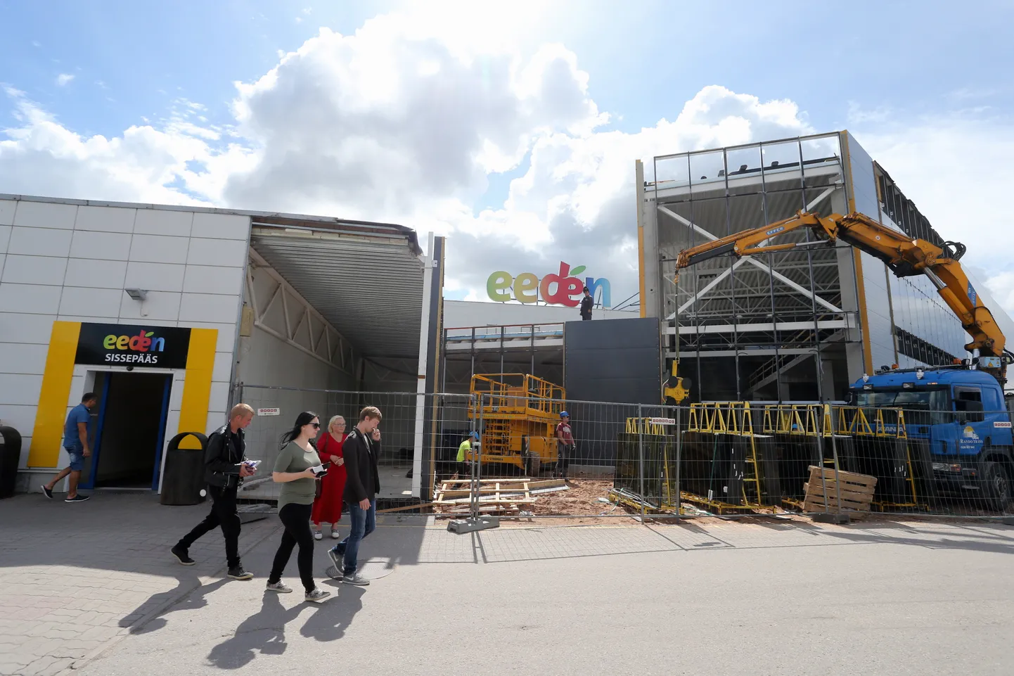 TRT02:EEDEN :TARTU, EESTI,03 JUL18
Eedeni kaubanduskeskuse uue ja vana osa