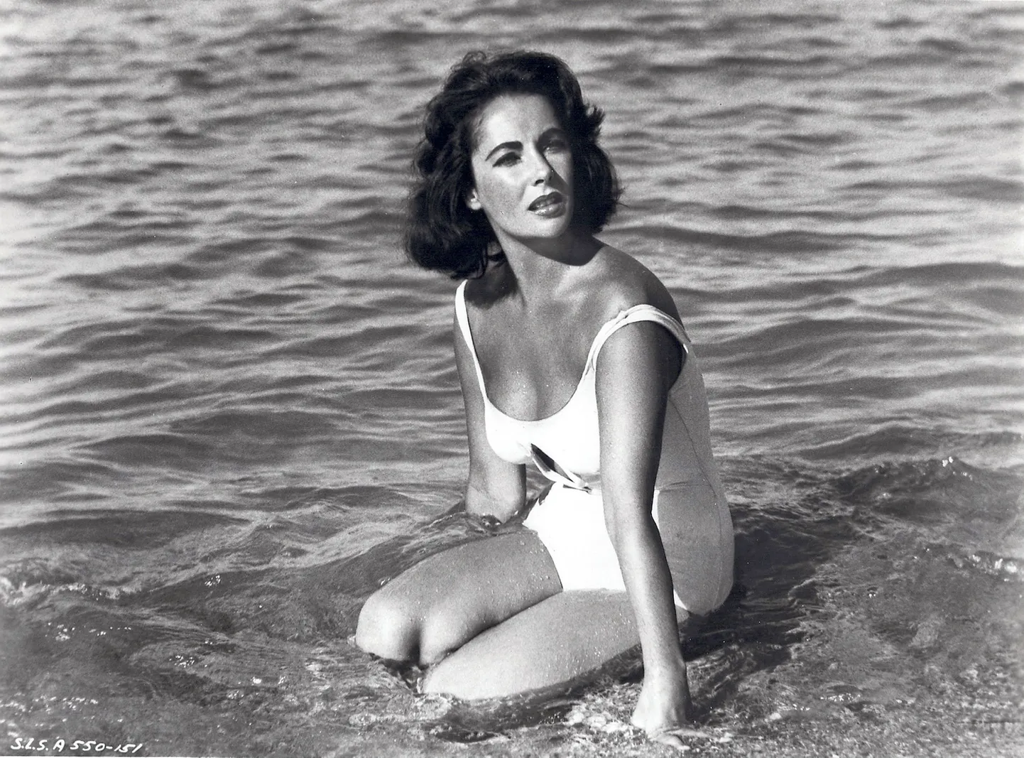 Elizabeth Taylor filmis «Äkki möödunud suvel» (1959).