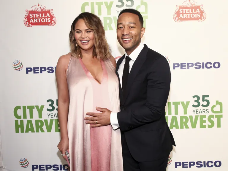 Chrissy Teigen ja John Legend.
