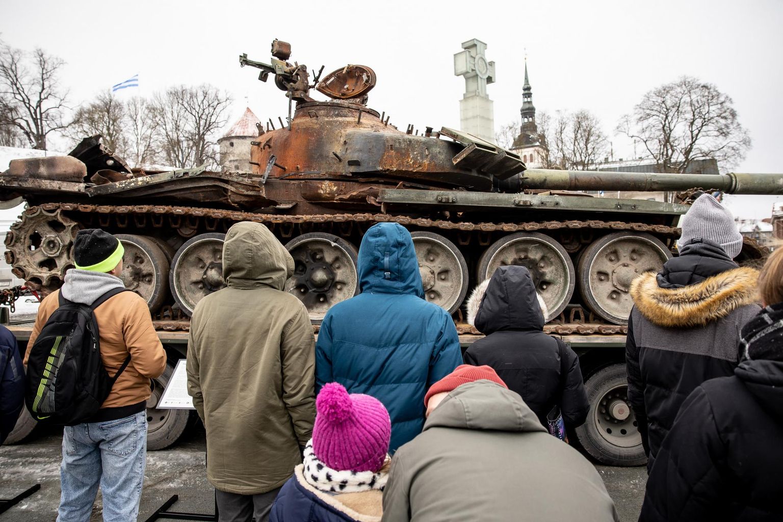 Kaitseministeerium ja Eesti sõjamuuseum on toonud koostöös Ukraina kolleegidega Eestisse muuseumieksponaadiks sõja algusfaasis Ukraina kaitsjate purustatud Vene tanki T-72.

 