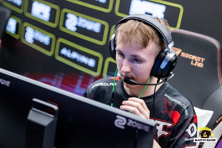 Robin Kool lunastas ESL Pro League alagrupis pääsme finaalvooru