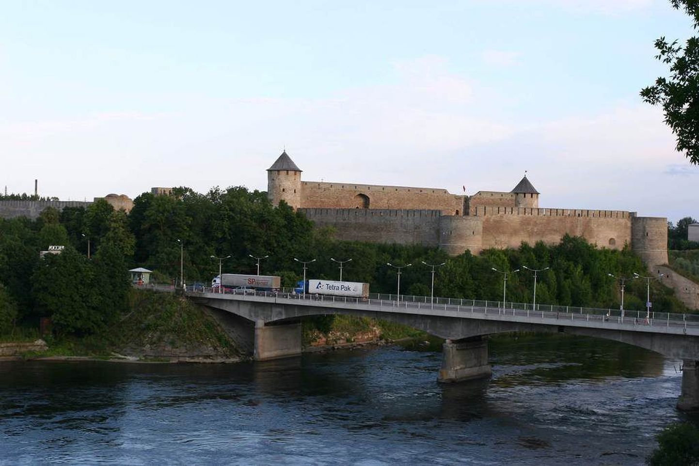 Vaade Narva ja Ivangorodi vahelisele sillale.