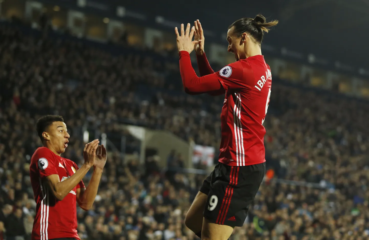Zlatan Ibrahimovic (paremal)