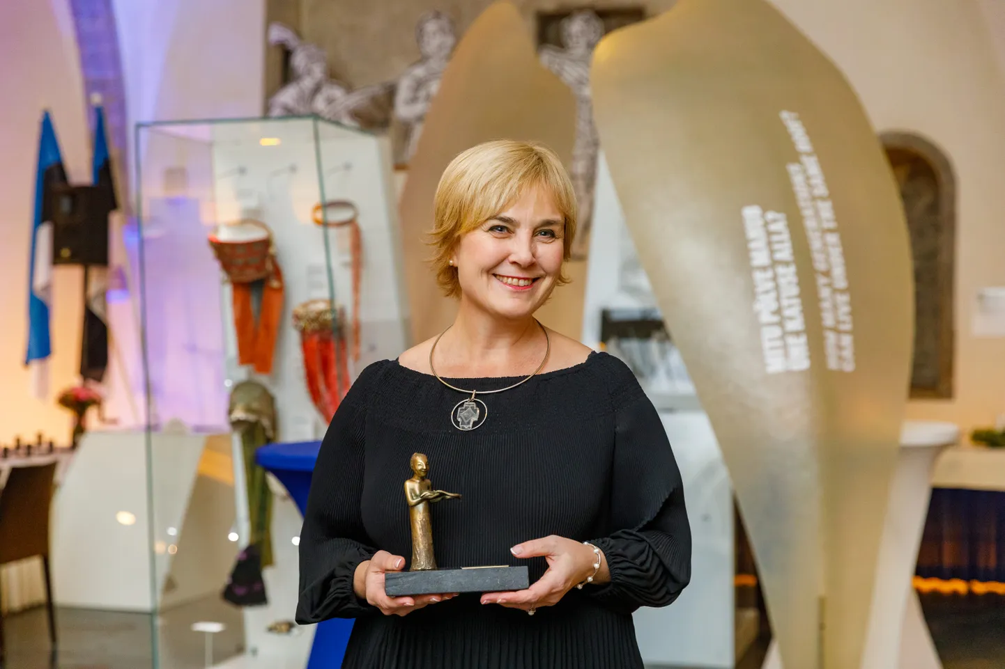 Eva Truuverk .