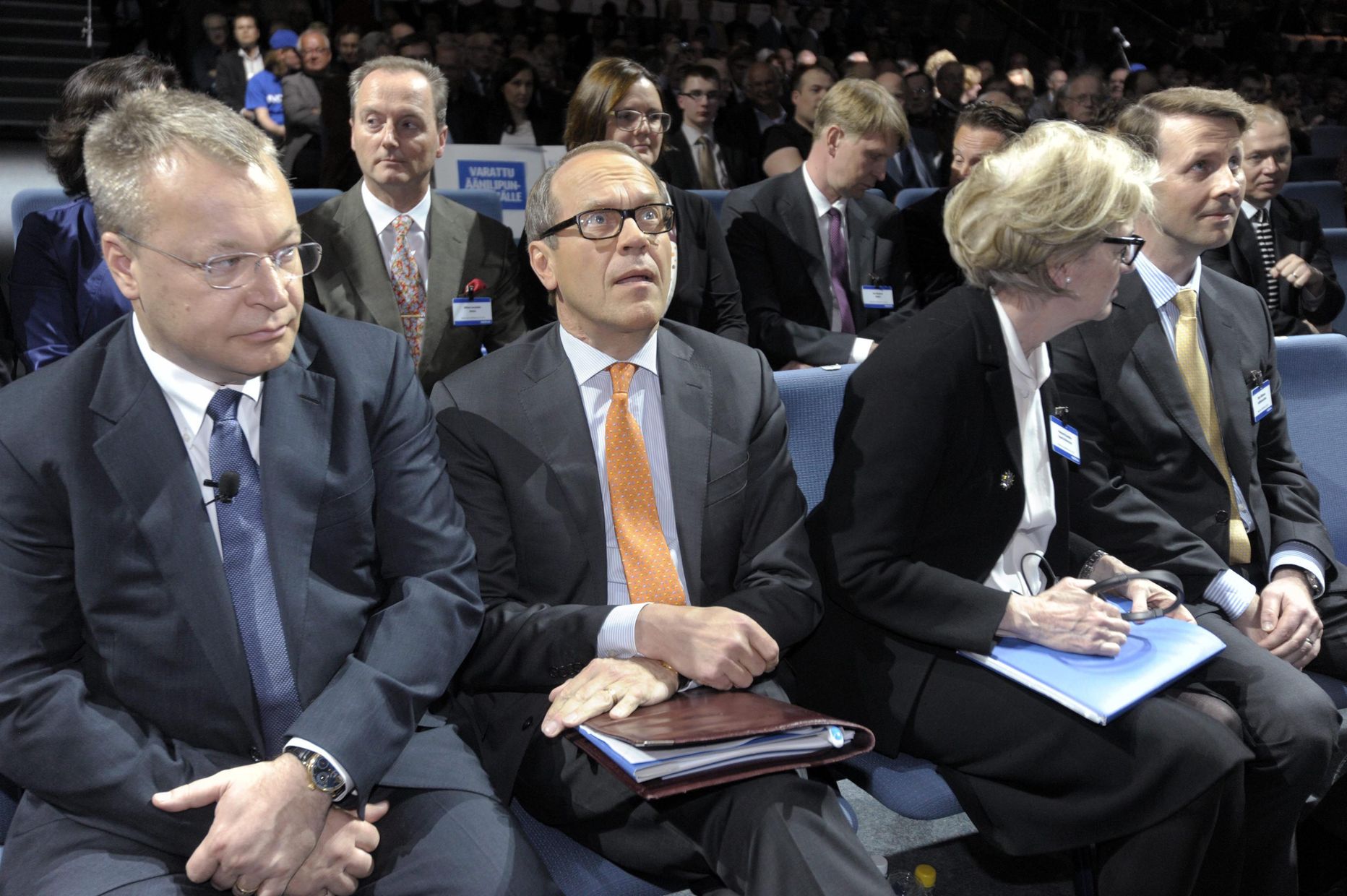 Nokia Tegevjuht Stephen Elop ja lahkuv nõukogu esimees Jorma Ollila aktsionäride üldkoosolekul.