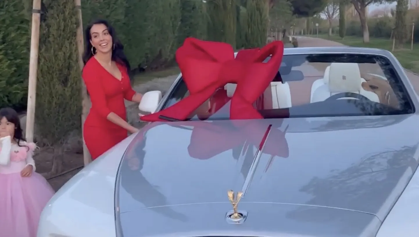 Cristiano Ronaldole kingitud Rolls Royce Phantom.