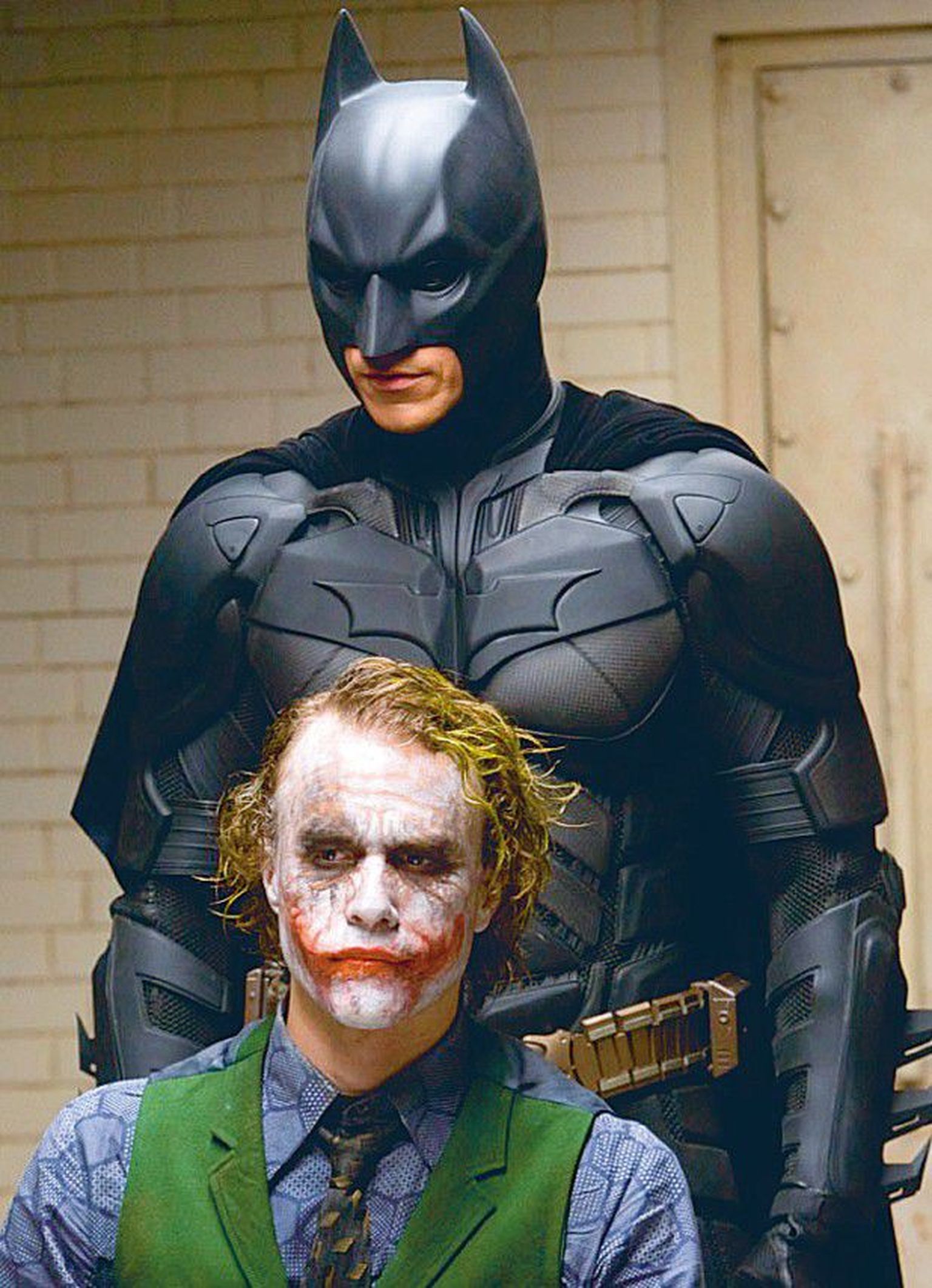 «Pimeduse rüütli» peategelased: Christian Bale’i kehastatud Batman ja tema põline vaenlane Jokker, kelle rollis on hiljuti traagiliselt surnud Heath Ledger.