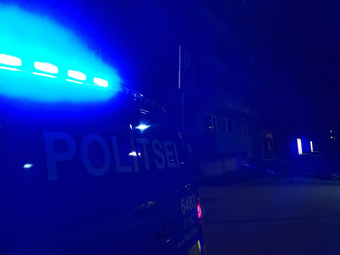 Politseipatrulli siniseid vilkureid märgates otsustas mootorrattur äkki kiirendada.