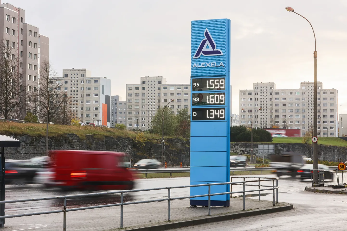 Kütuse hind Laagna teel asuvas Alexela tanklas 12. oktoobril.