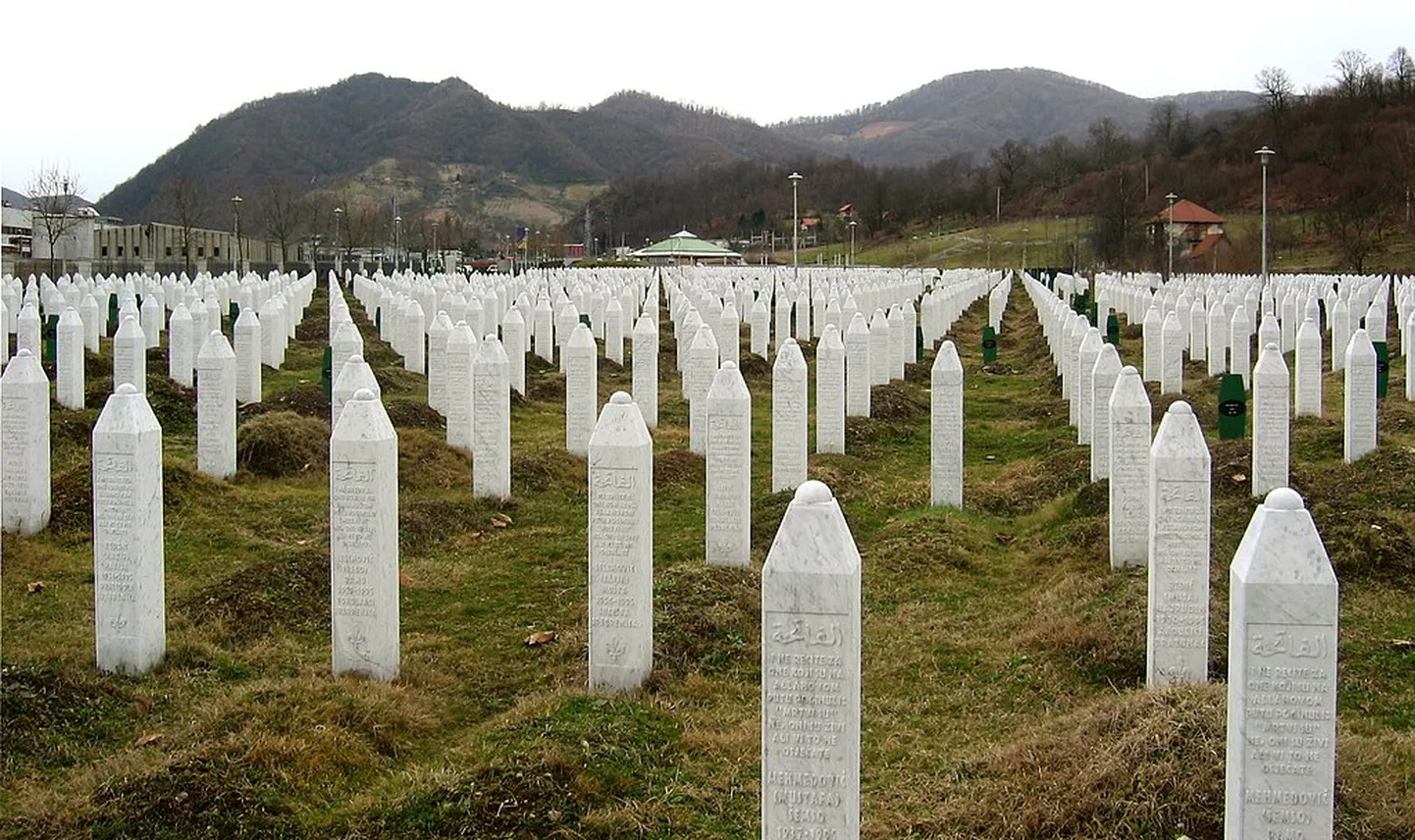 Kapi Srebrenicas slaktiņa upuriem