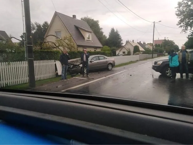 Avarii Oja tänaval.