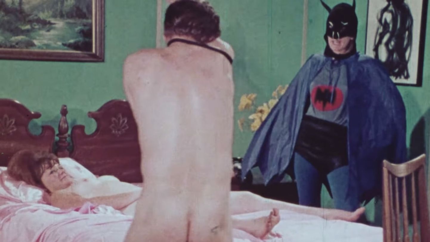 «Bat Pussy» on maailma kõige esimene pornofilmide paroodia