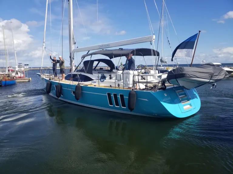 Larimar stardib Kärdla sadamast 10.08.2023