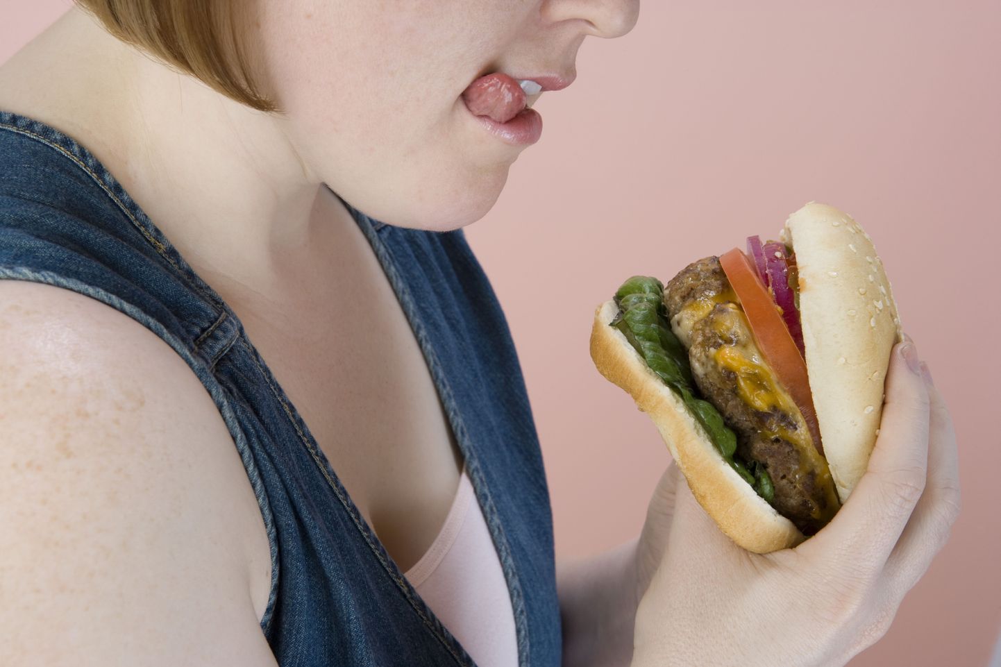 Kui süüa palju kala, liha, puu- ja köögivilju ning muid kasulikke toite, siis võib endale vahel ka väikese hamburgeri lubada.