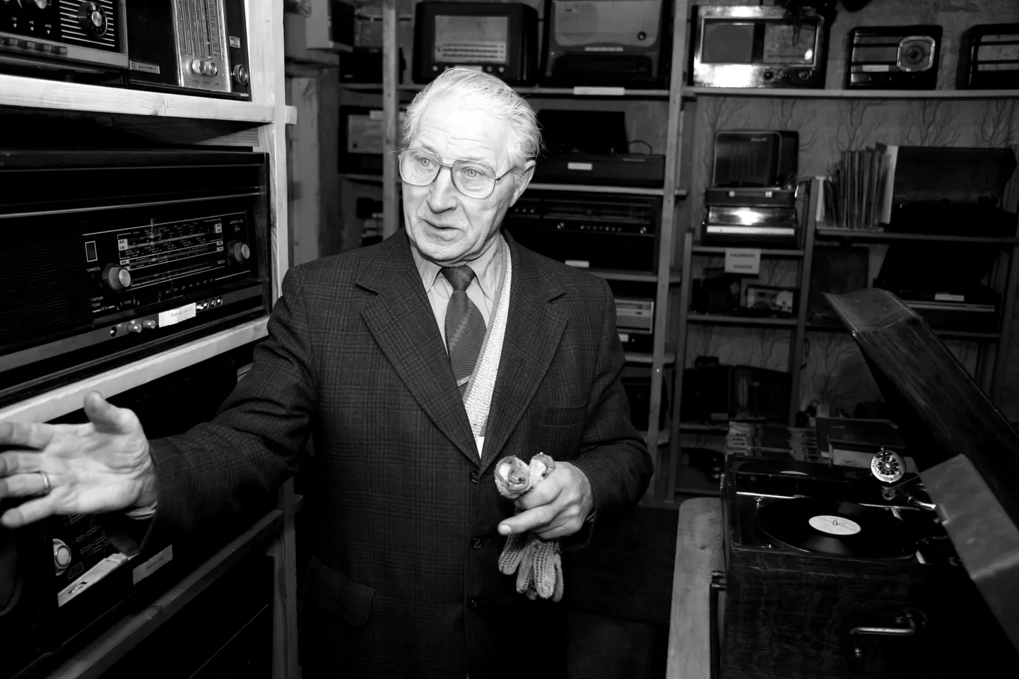 Lembit Kadarik (12. jaanuar 1936 – 20. märts 2025)
