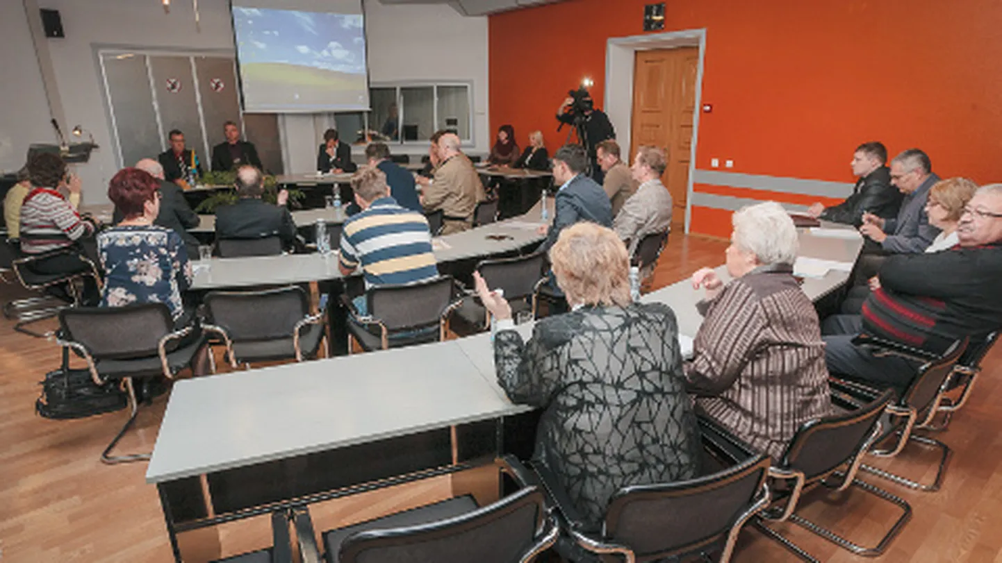 Narva linnavolikogus on homme kavas uue linnapea valimised, ehkki enamusele sobivat kandidaati esialgu ei ole.