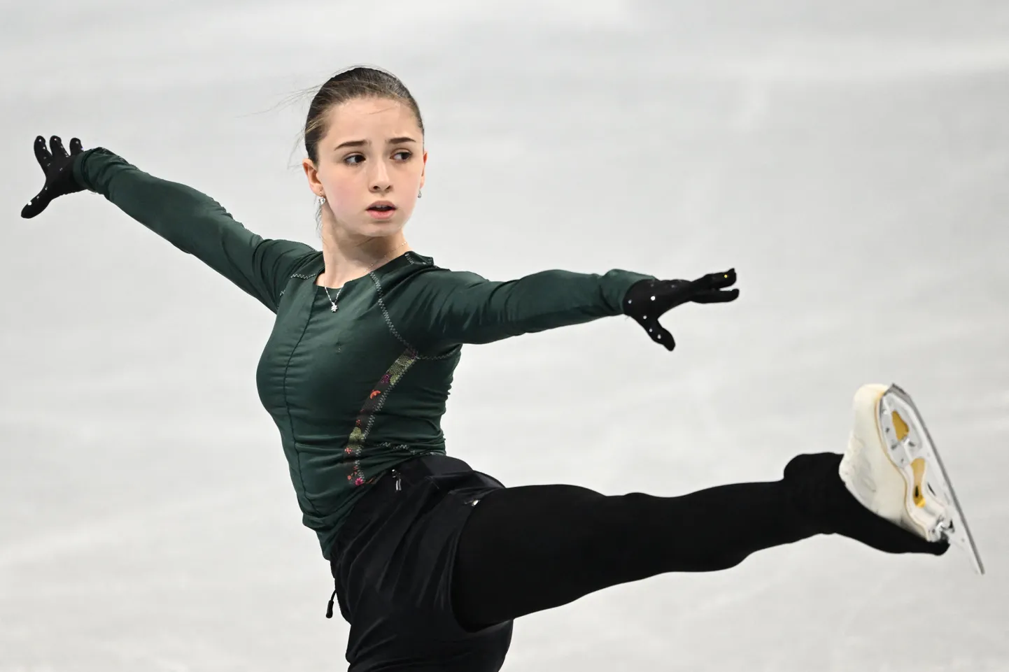 Kamila Valijeva.
