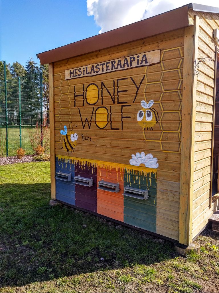 Honey Wolf mesilateraapia maja Toilas.