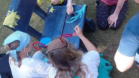 Asenduskodude lapsed tegid tööampsu Lottemaal
