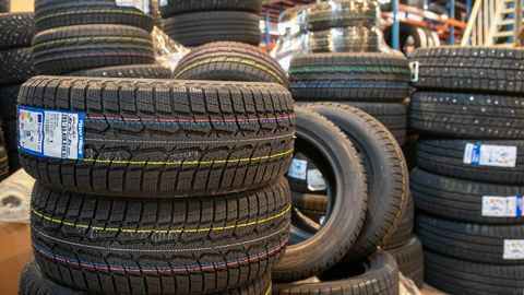 Sissemurdmise ohvriks langenud autosalong pani info eest välja neljakohalise summa