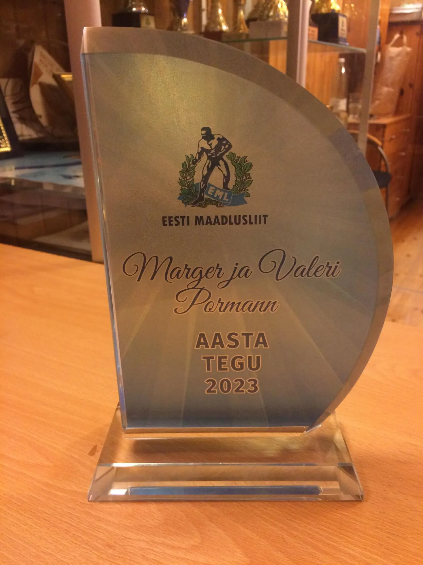 Aasta teo eest maadluse valdkonnas pälvisid Valeri ja Marger Pormann maadlusliidult uhke tänumeene.