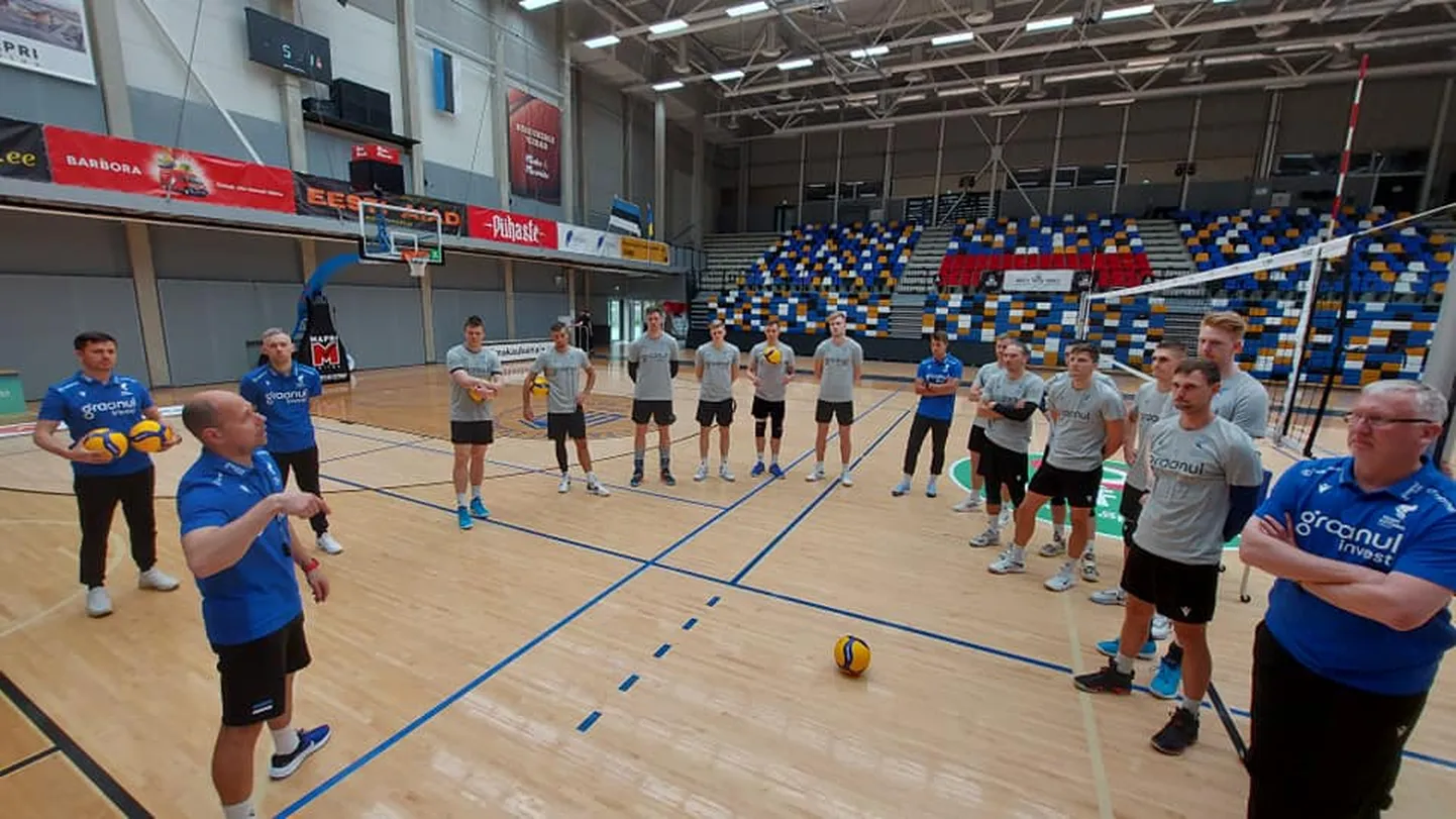 Eesti meeste võrkpalli koondis valmistub Kuldliigaks ja teeb esimese treeningmängu peagi Türil.