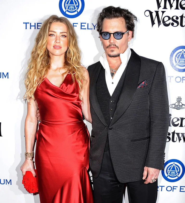 Amber Heard ja Johnny Depp.