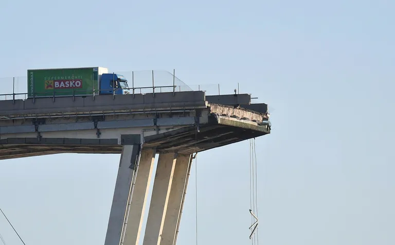 Genova silla varingus on surnud 38 inimest