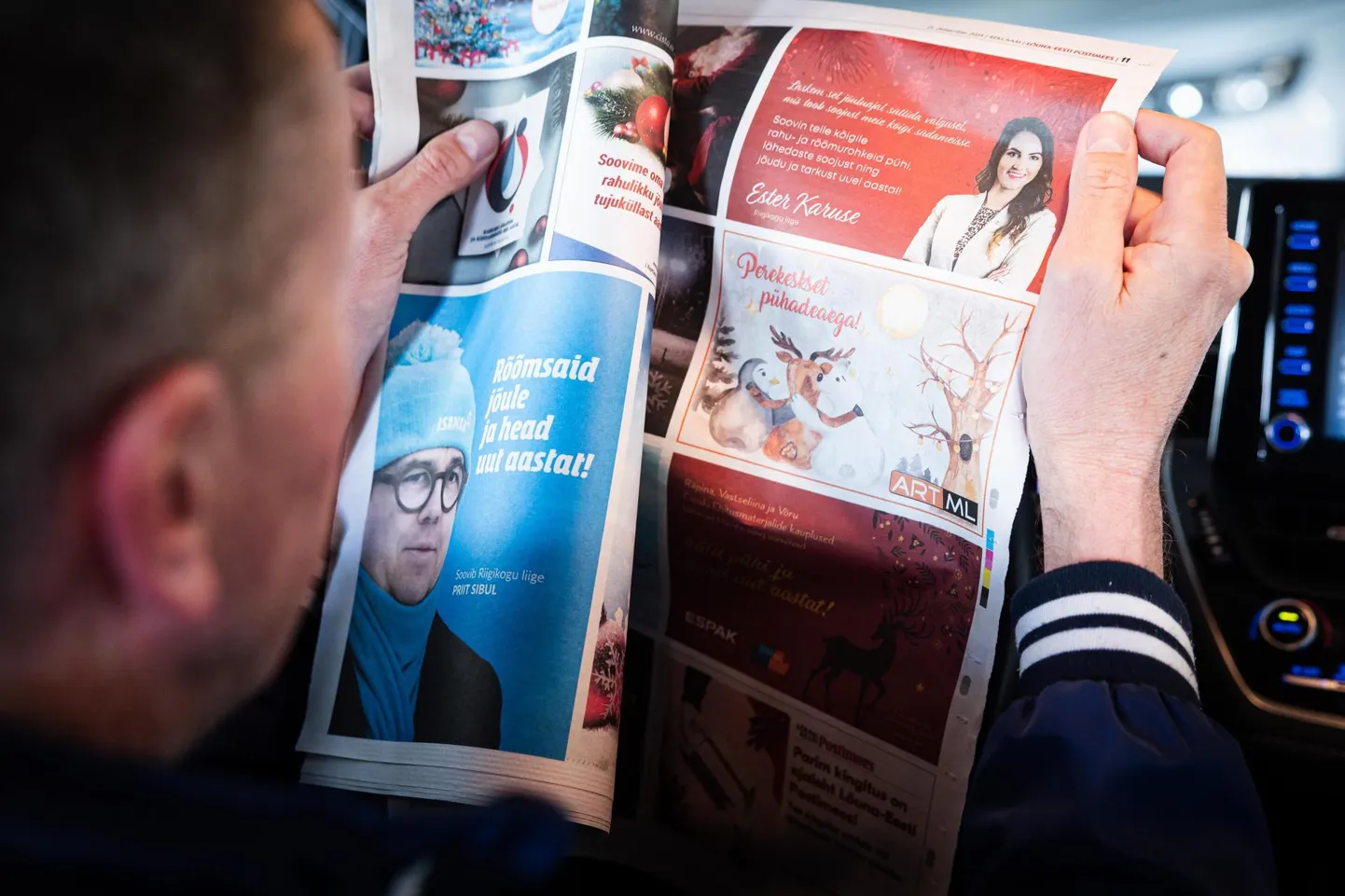 Kuidas maksumaksja raha eest tellitud tervitused erinevad poliitreklaamist, on väheselge.