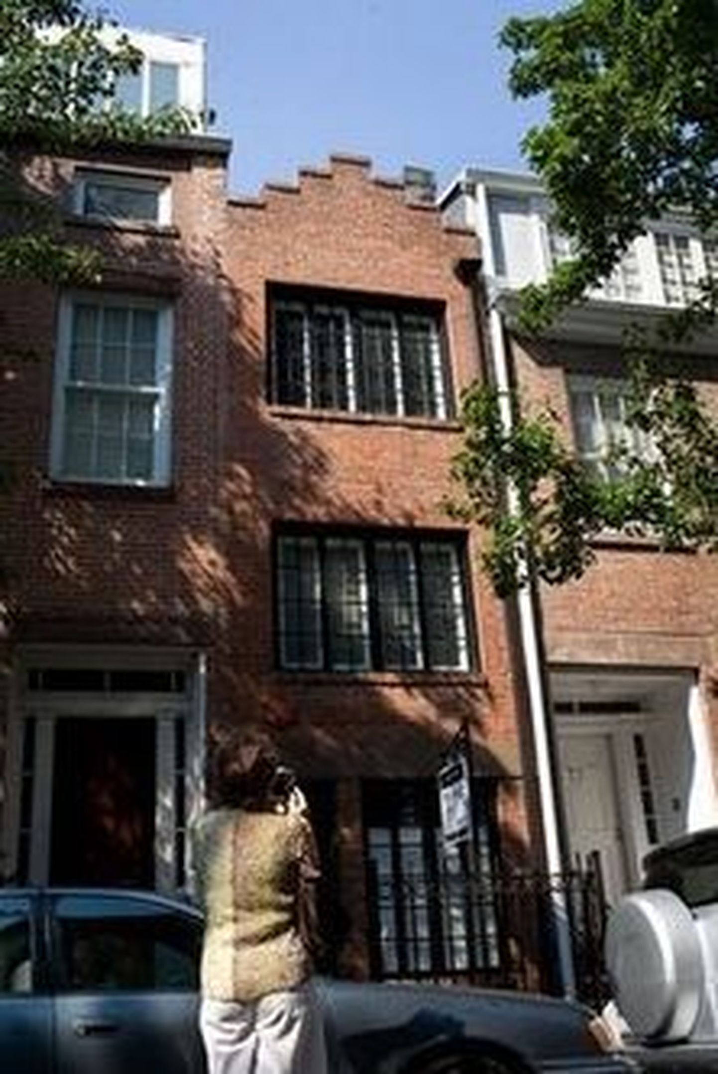 New Yorgi kõige kitsam maja maksab 2,7 miljonit dollarit