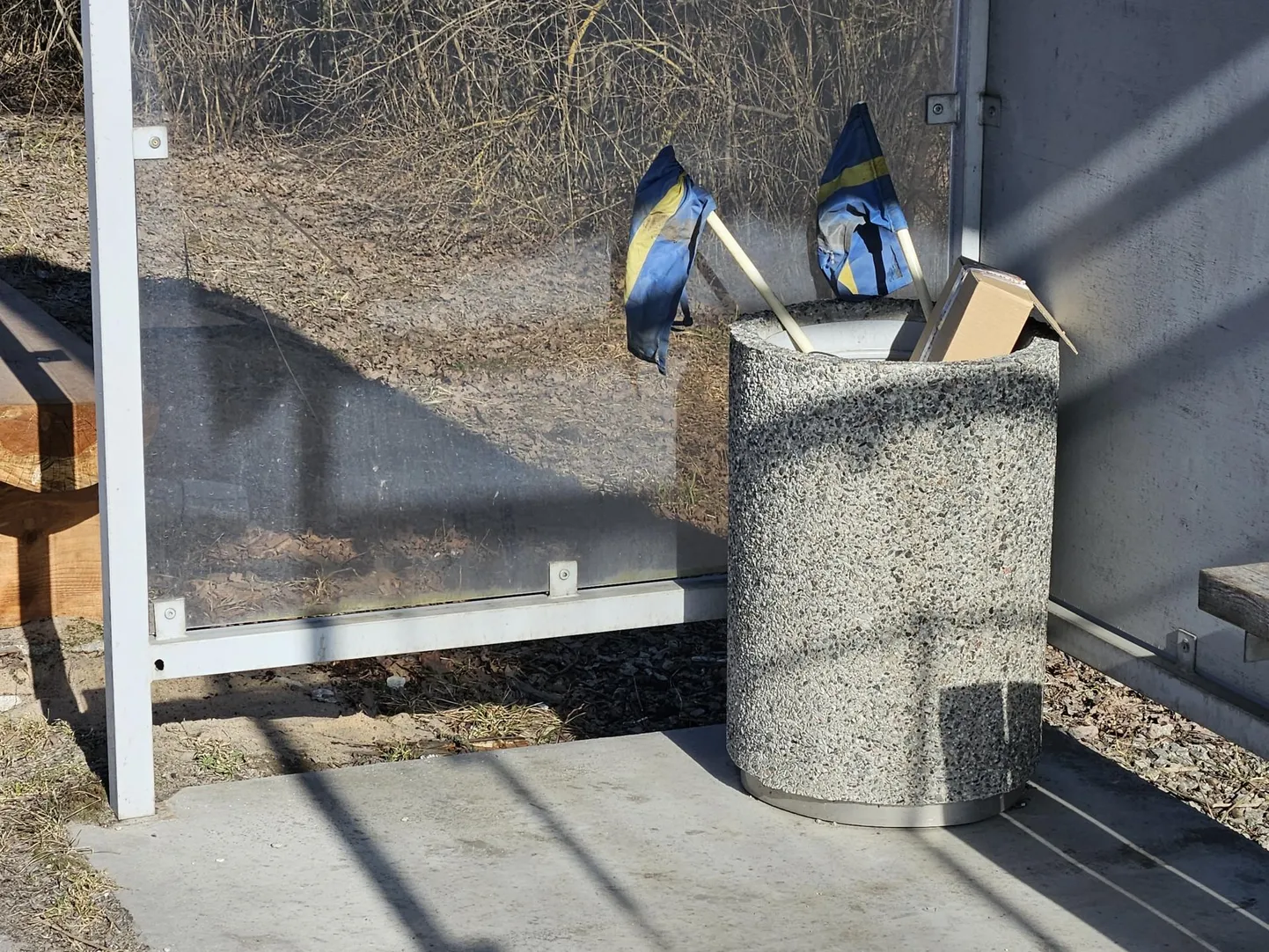 Tõrma bussipeatusest on saanud päevinäinud lippude lõpppeatus.