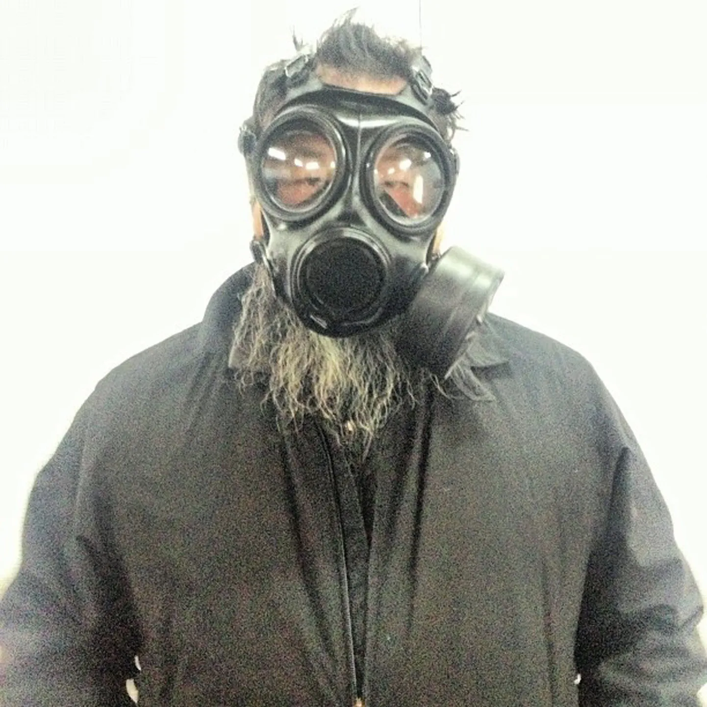 Ai Weiwei gaasimaskis.