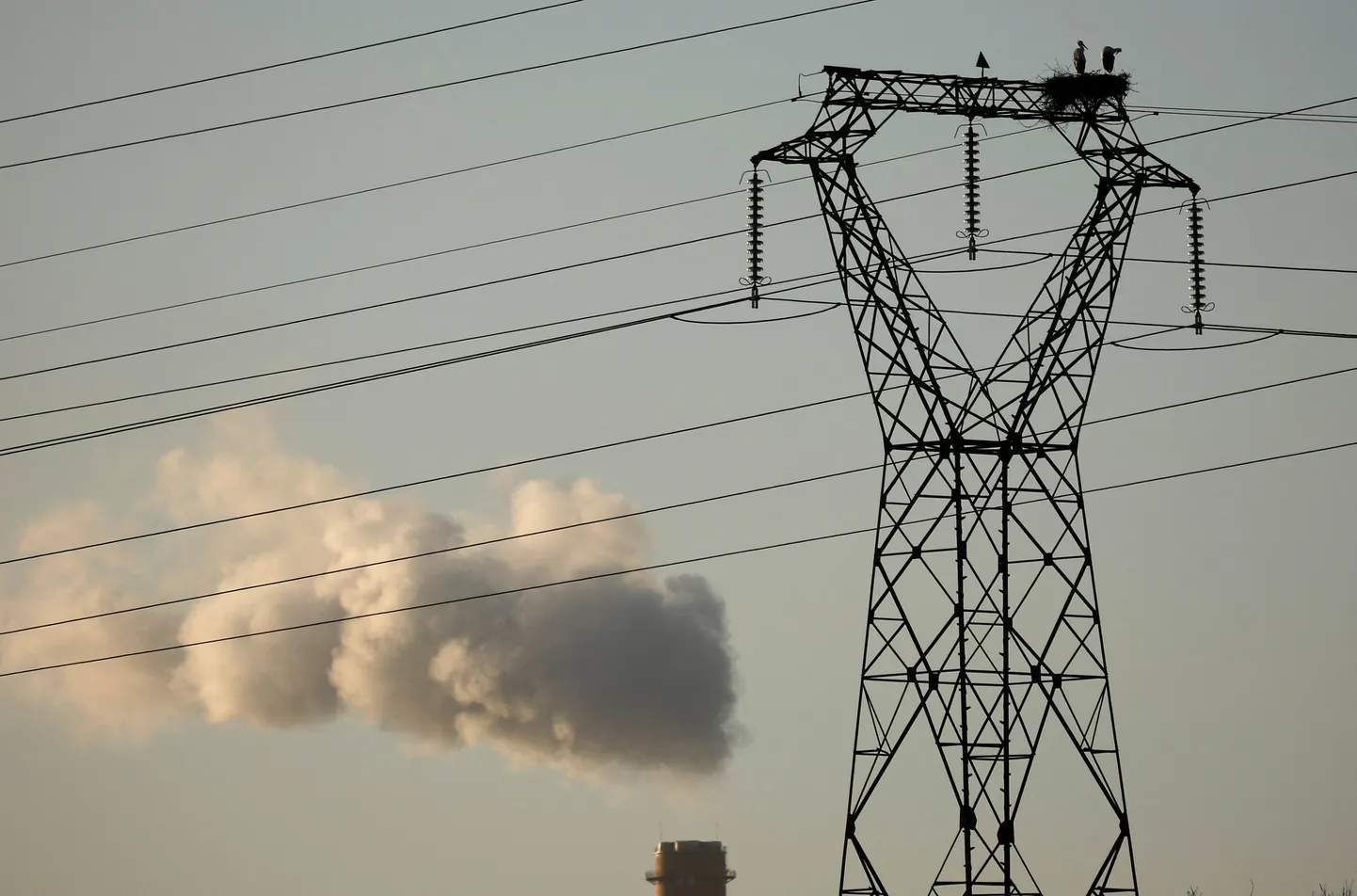 Kõrgepinge elektriliinide mastid Prantsusmaal.