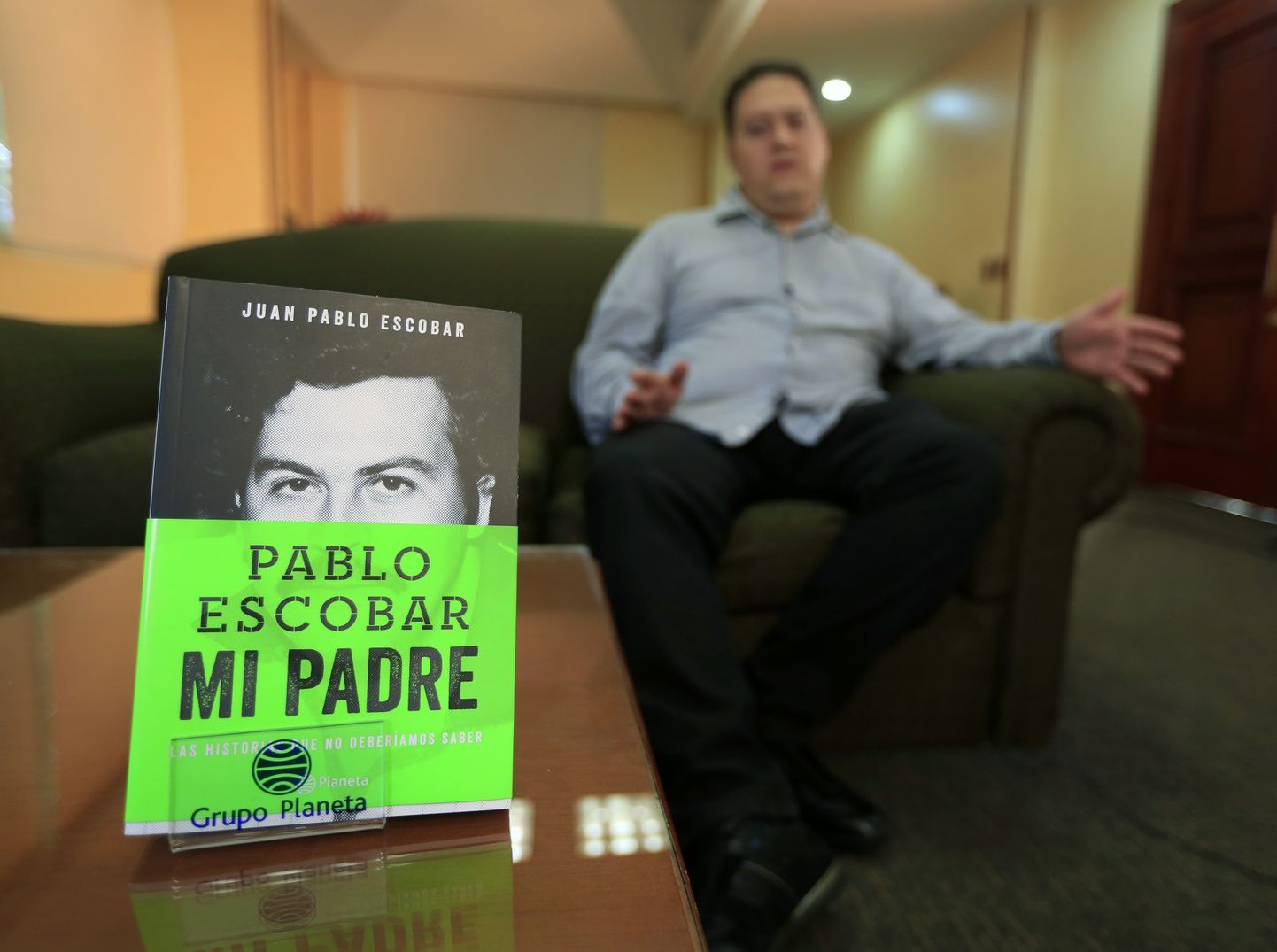 Сын Пабло Эскобара написал книгу воспоминаний о своем отце в 2014 году.