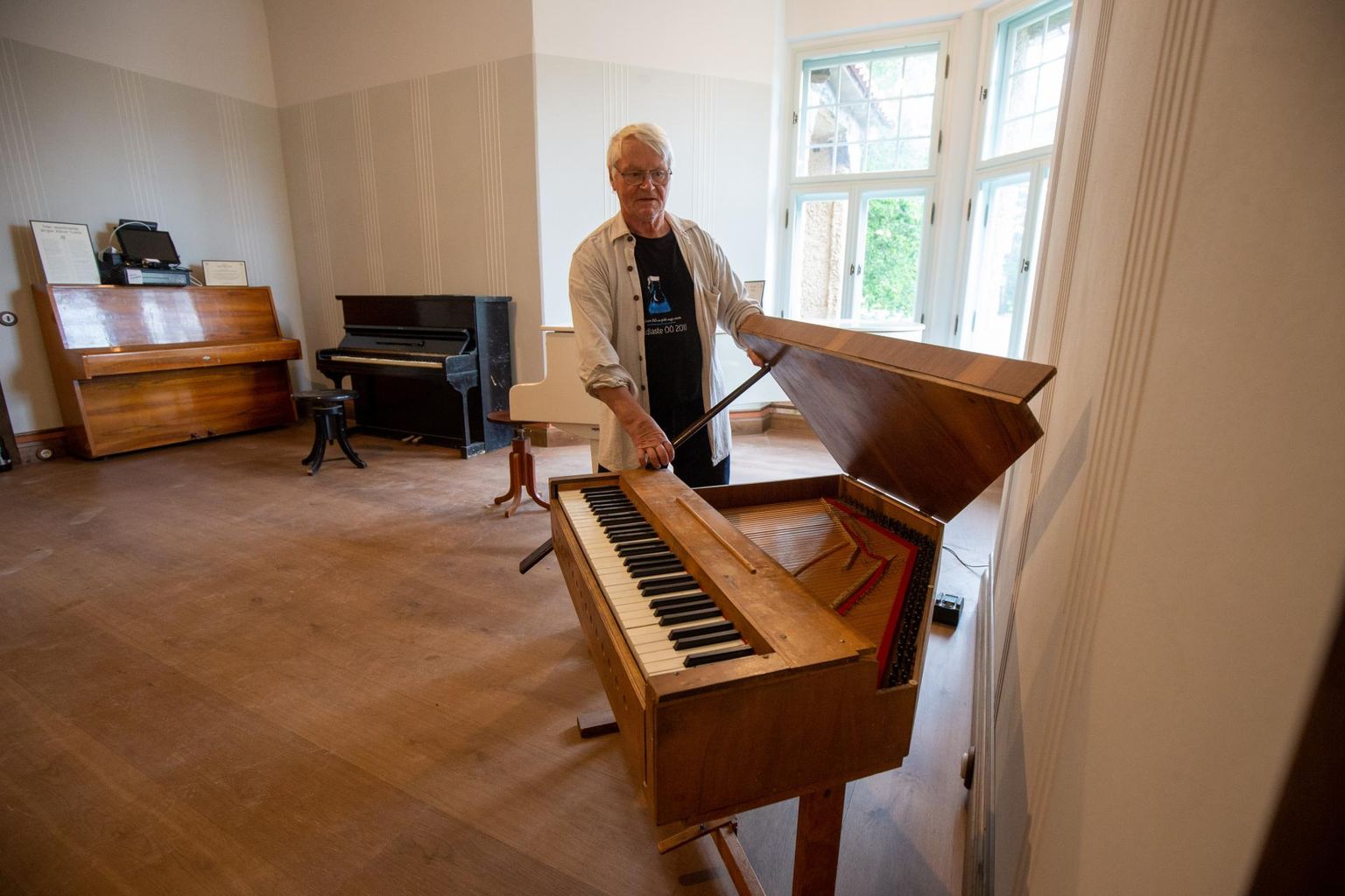 Hummuli mõisas astub rahva ette ka helilooja ja muusikateadlane, Eesti rahvusliku klaverimuuseumi juht Alo Põldmäe.