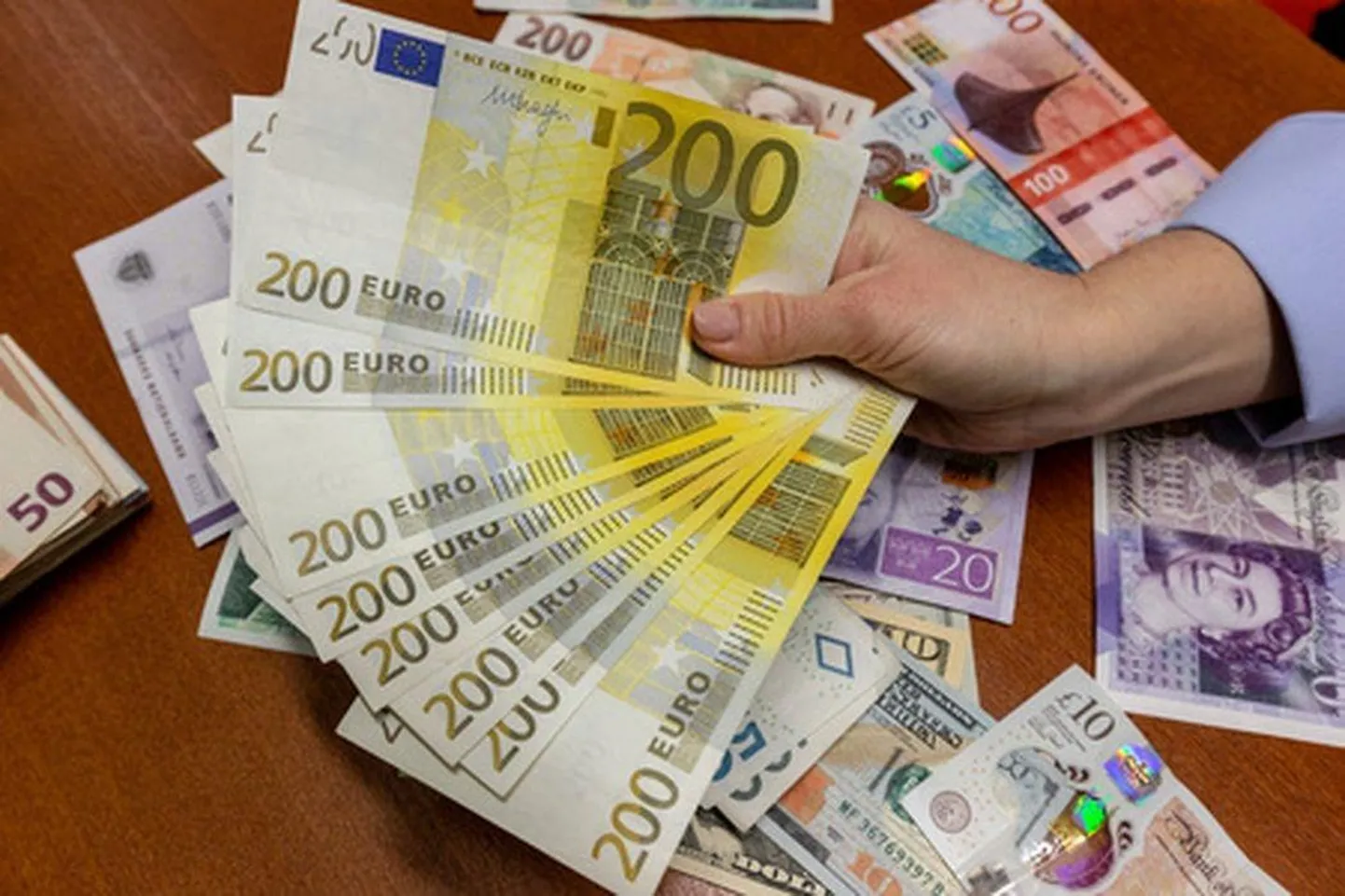 Kelmuse ohvriks langenu sai umbes 5555 euroga petta.