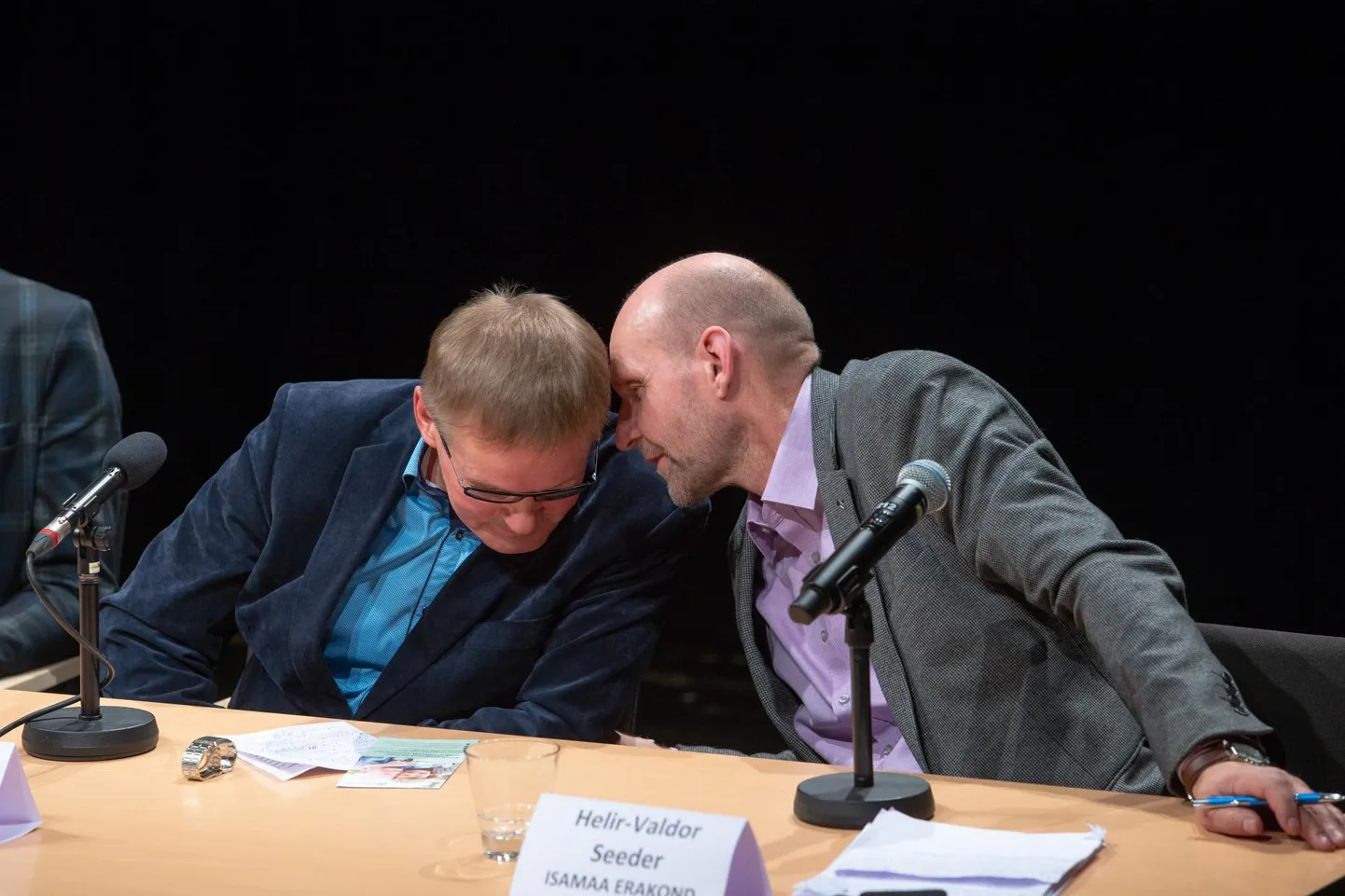 Keskerakondlane Jaak Aab (vasakul) võtab uues valitsuses sisse regionaalministri koha, seevastu Isamaa esimees Helir-Valdor Seeder otsustas tööd jätkata riigikogus.