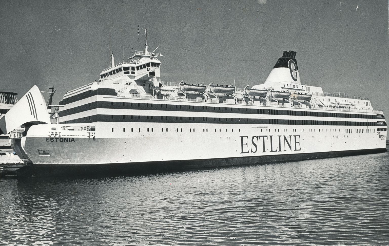 Parvlaev Estonia sadamas