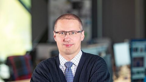Erik Aru ⟩ Majanduslangus kestab Eestis veel mitu kuud
