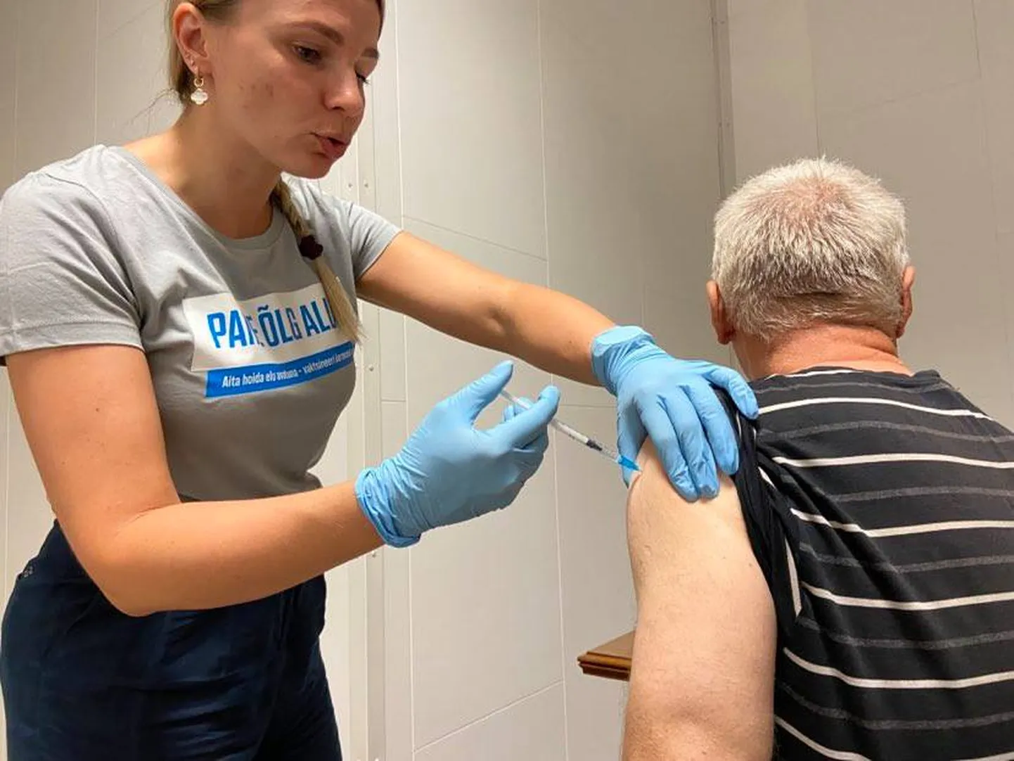 Vaktsineerimine Narvas Fama kaubanduskeskuses.