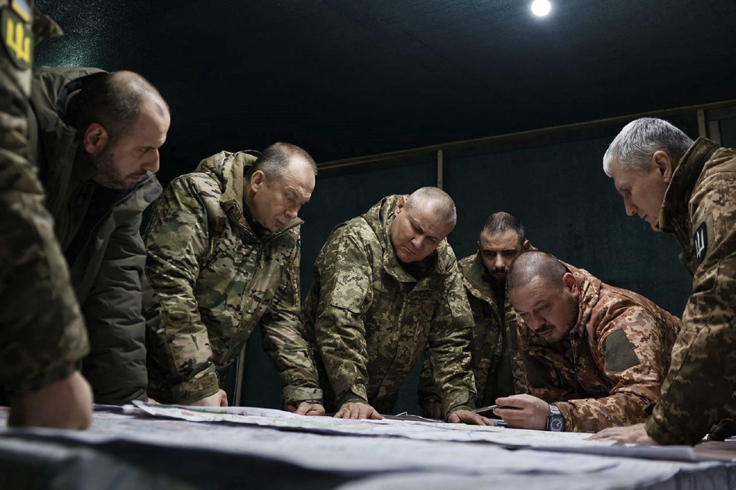 Ukrainas Bruņotie spēki, Ukrainas Sauszemes spēku komandieris Oleksandrs Sirskis, Ukrainas aizsardzības ministrs Rustems Umerovs. 14. februāris 2024. gads.