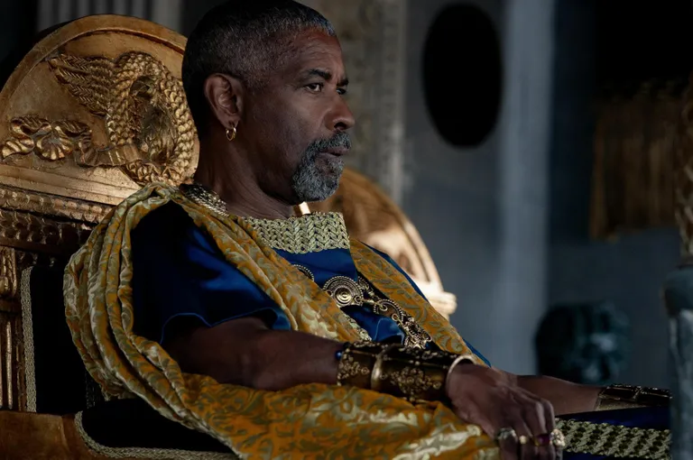 Denzel Washingtoni Macrinus ajaloolises märulis "Gladiaator II".