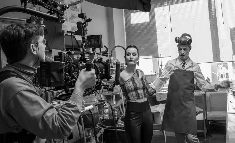 Lailas Pakalniņas filma “Spogulī”